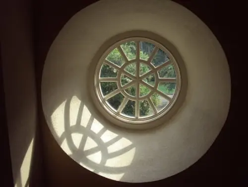 Round-Circle-Windows--in-Sacramento-California-round-circle-windows-sacramento-california.jpg-image